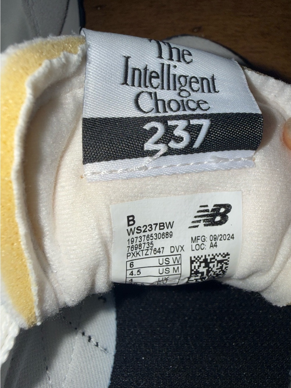New Balance Women's 237 Retro Sneaker Sea Salt W/Black/Grey 6 - Picture 7 of 7